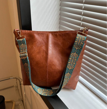 SAMA Solid-color PU bucket crossbody/shoulder bag with zipper, large capacity